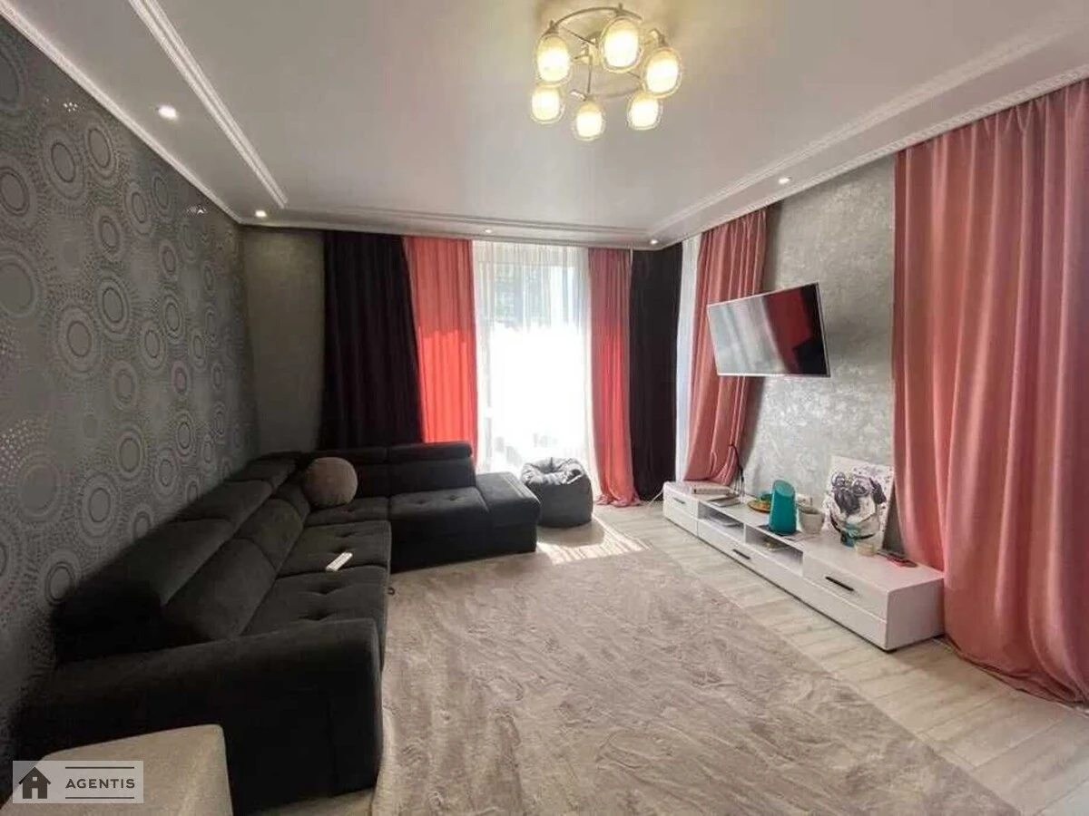 Сдам квартиру 2 комнаты, 66 m², 7 эт./25 этажей. 4, Заречная 4, Киев. 