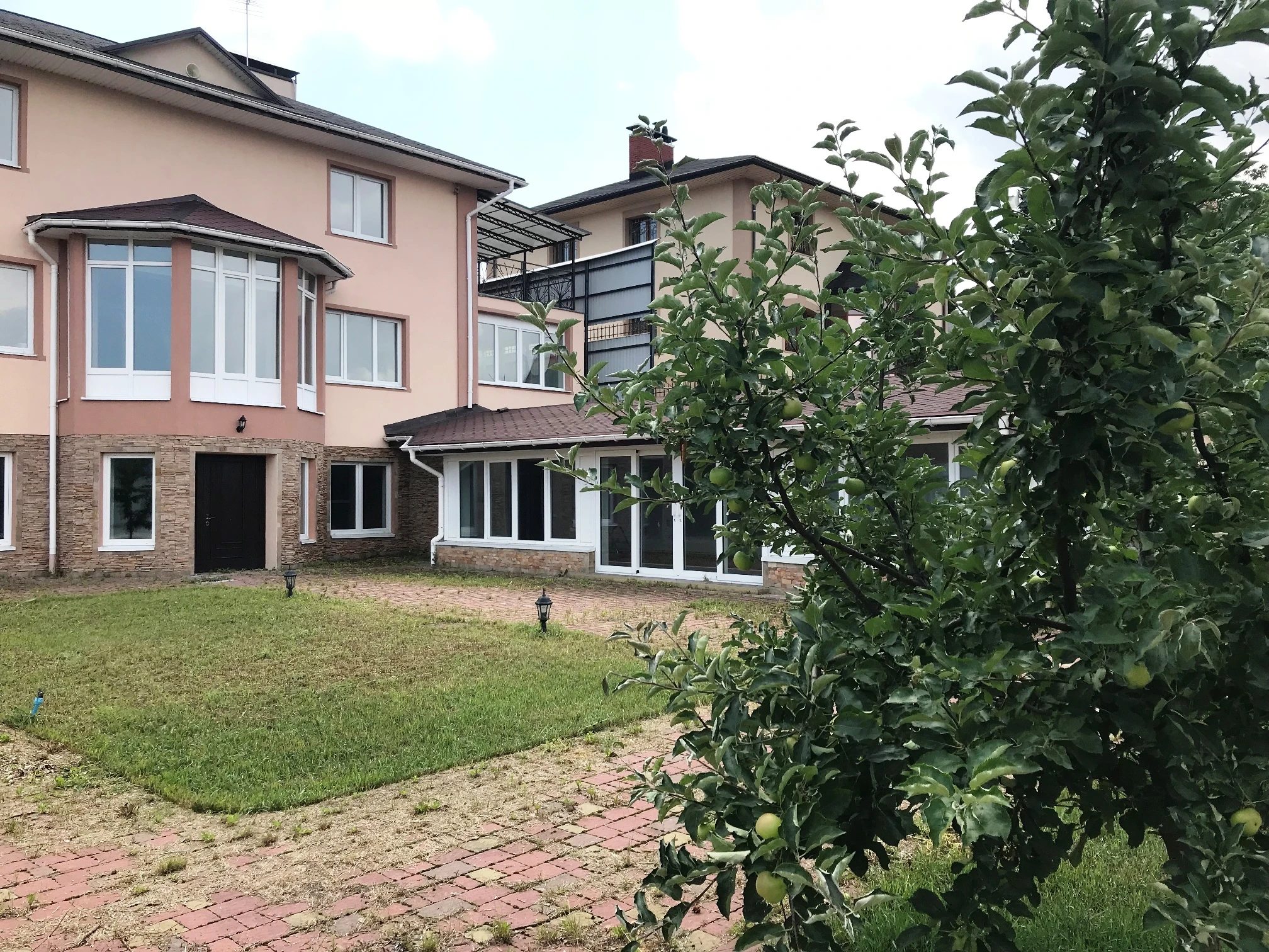 Recreational property for sale 8 rooms, 723 m². Pryvitna, Kyiv. 