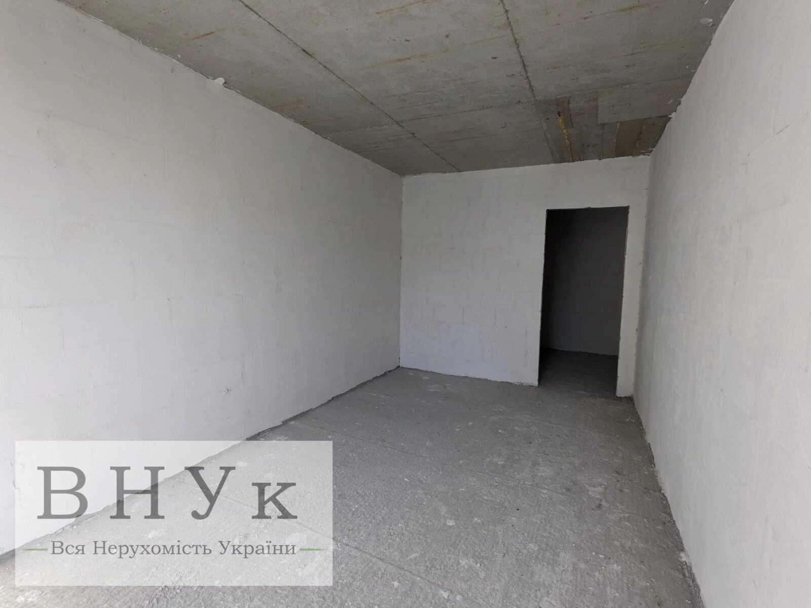 Apartments for sale 2 rooms, 744 m², 4th fl./6 floors. Petrykivska , Ternopil. 