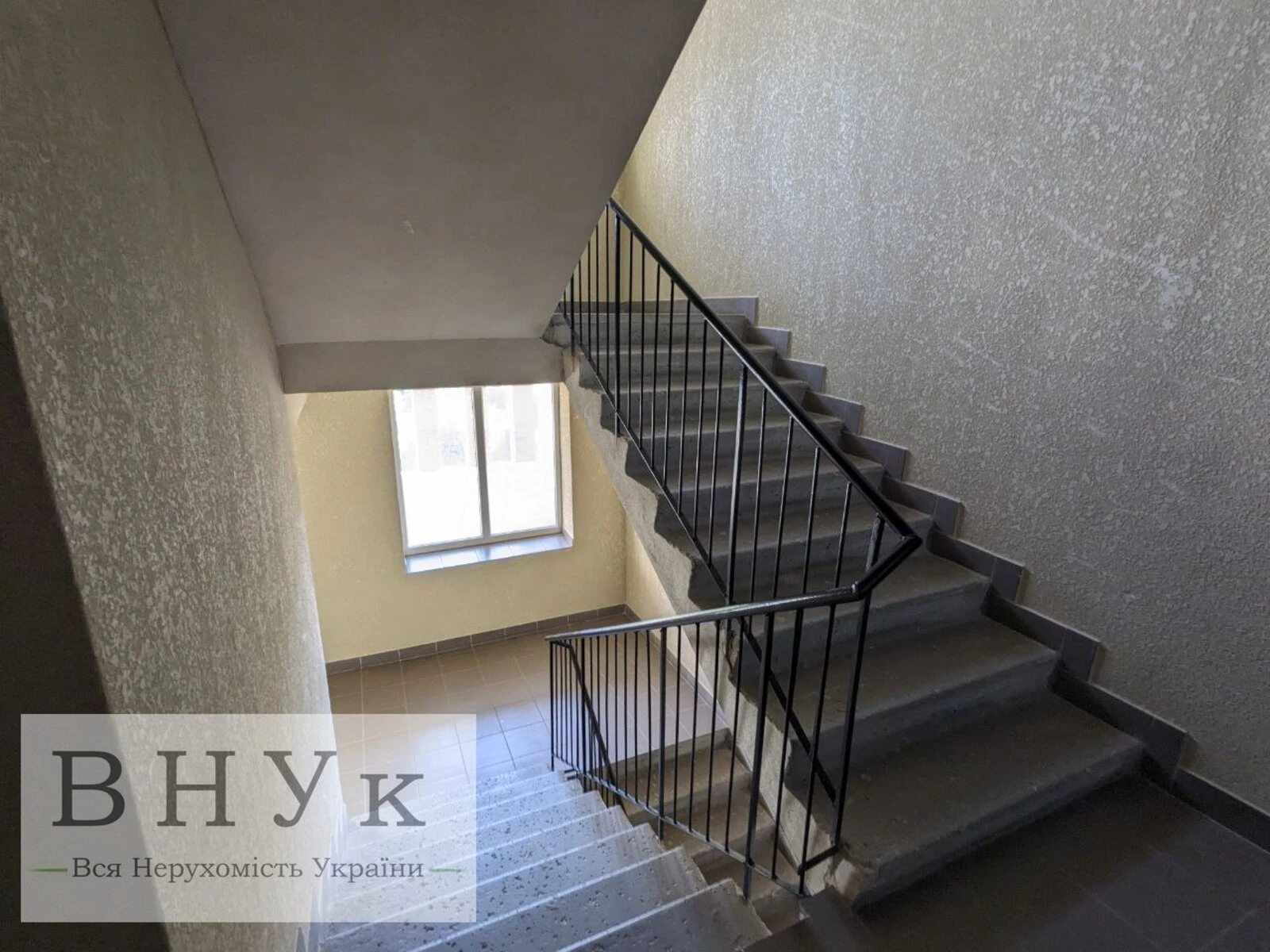 Apartments for sale 2 rooms, 77 m², 4th fl./11 floors. Kvitkova vul., Ternopil. 