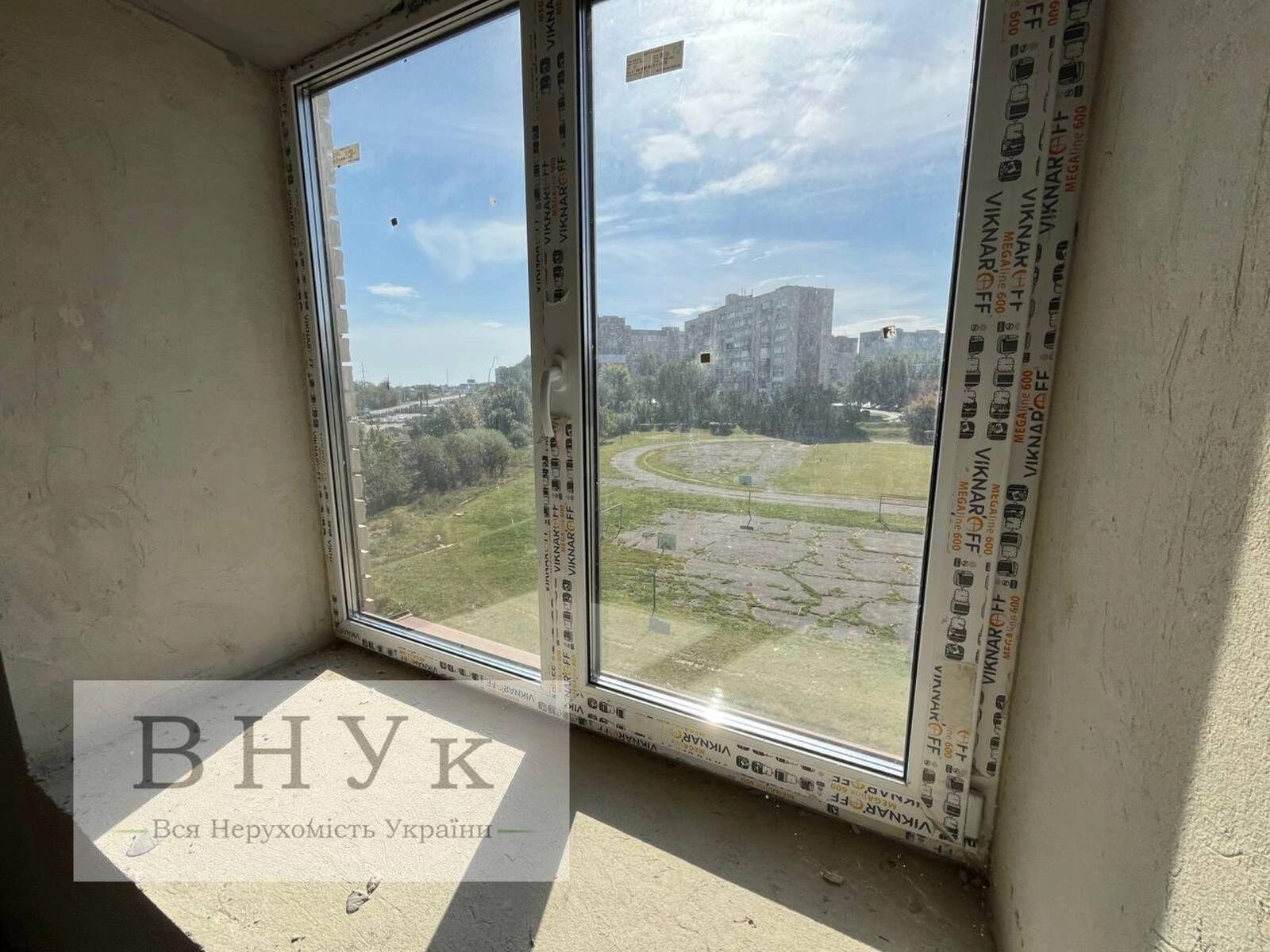 Apartments for sale 3 rooms, 97 m², 3rd fl./11 floors. Kurbasa L. vul., Ternopil. 