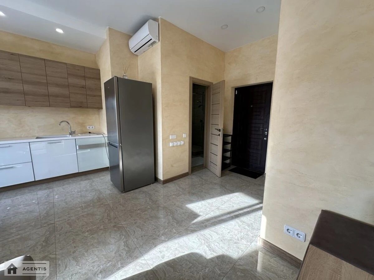 Здам квартиру 1 кімната, 40 m², 4 пов./26 поверхів. 68, Жилянська 68, Київ. 