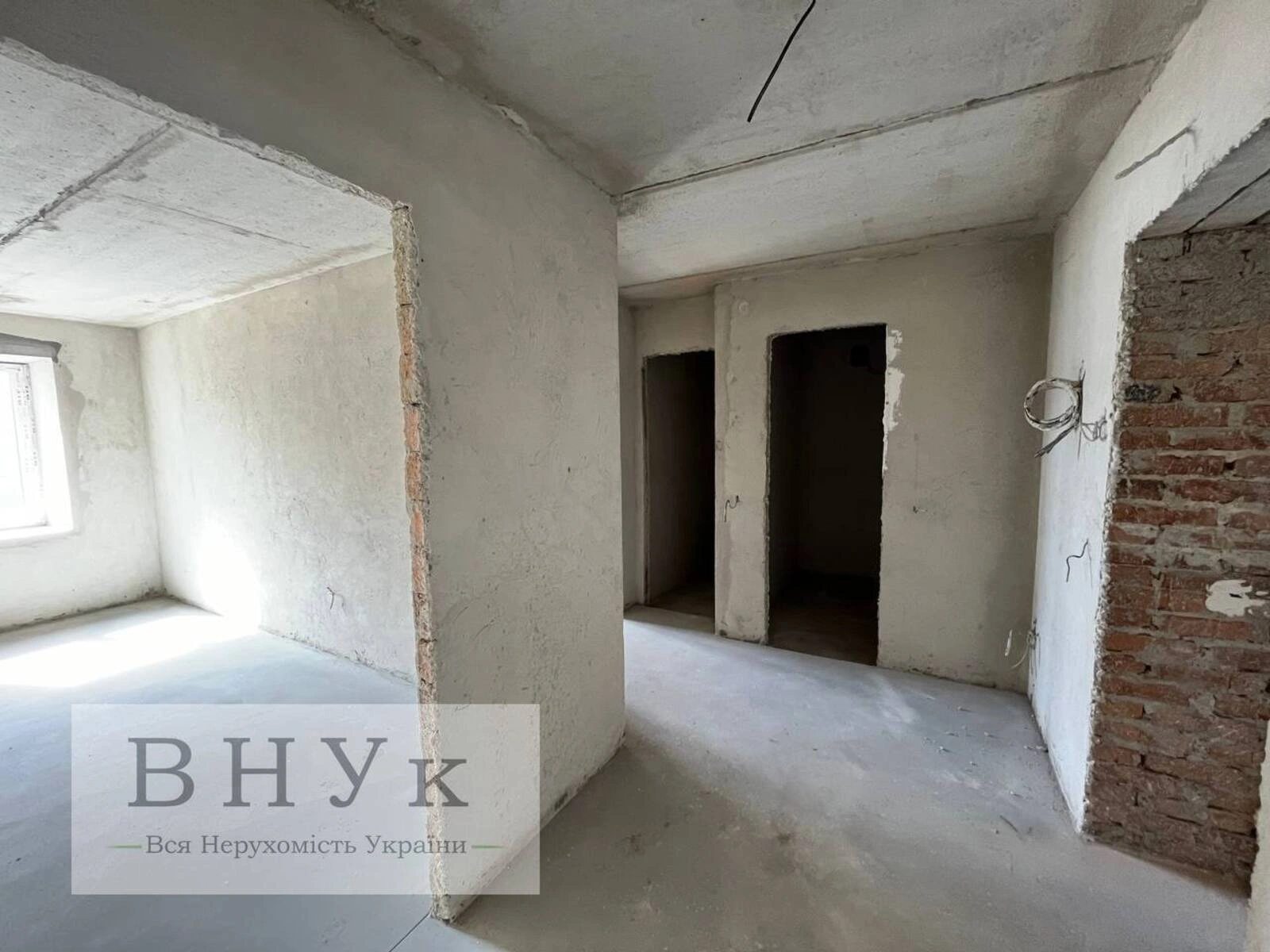 Продаж квартири 2 кімнати, 70 m², 4 пов./11 поверхів. Курбаса Л. вул., Тернопіль. 