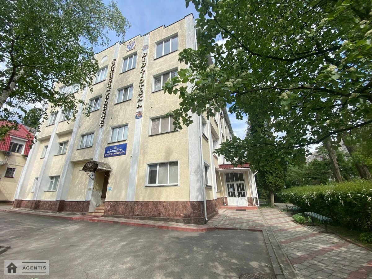 Apartment for rent 1 room, 44 m², 3rd fl./4 floors. 15, Deputatska 15, Kyiv. 