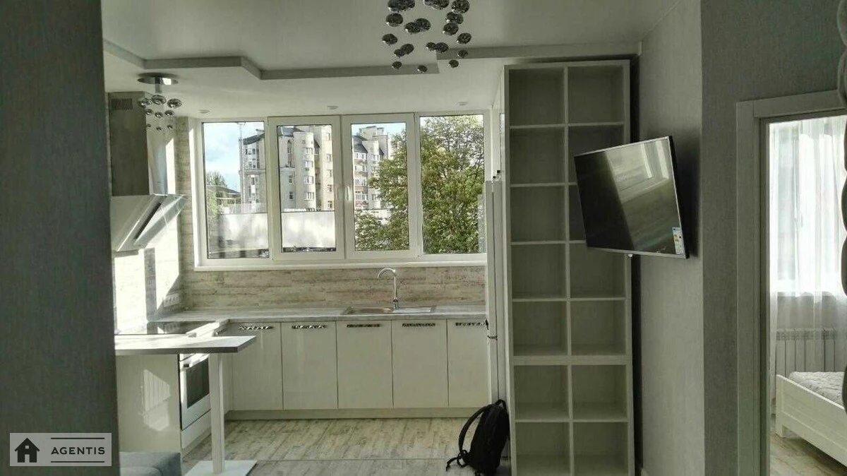 Apartment for rent 1 room, 48 m², 3rd fl./12 floors. Nyvska vul., Kyiv. 