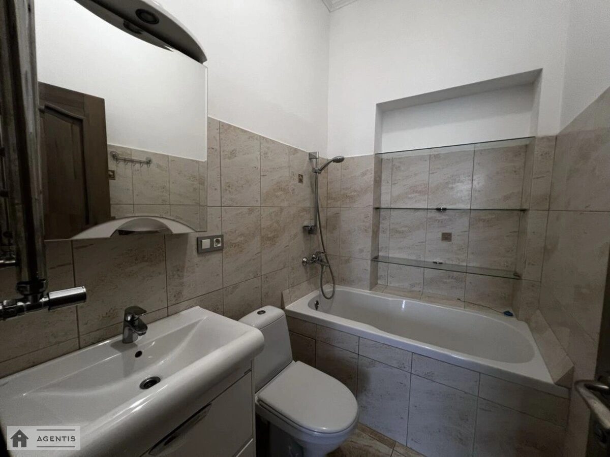 Apartment for rent 3 rooms, 80 m², 2nd fl./2 floors. 20, Redutna 20, Kyiv. 