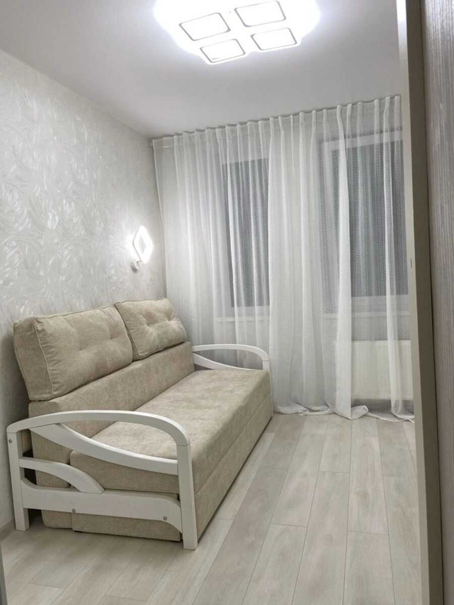 Apartments for sale 1 room, 30 m², 1st fl./6 floors. 104, Soborna , Sofiyivska Borshchahivka. 