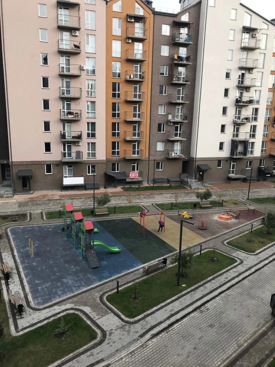 Apartment for rent 1 room, 42 m², 4th fl./6 floors. Brovary. 