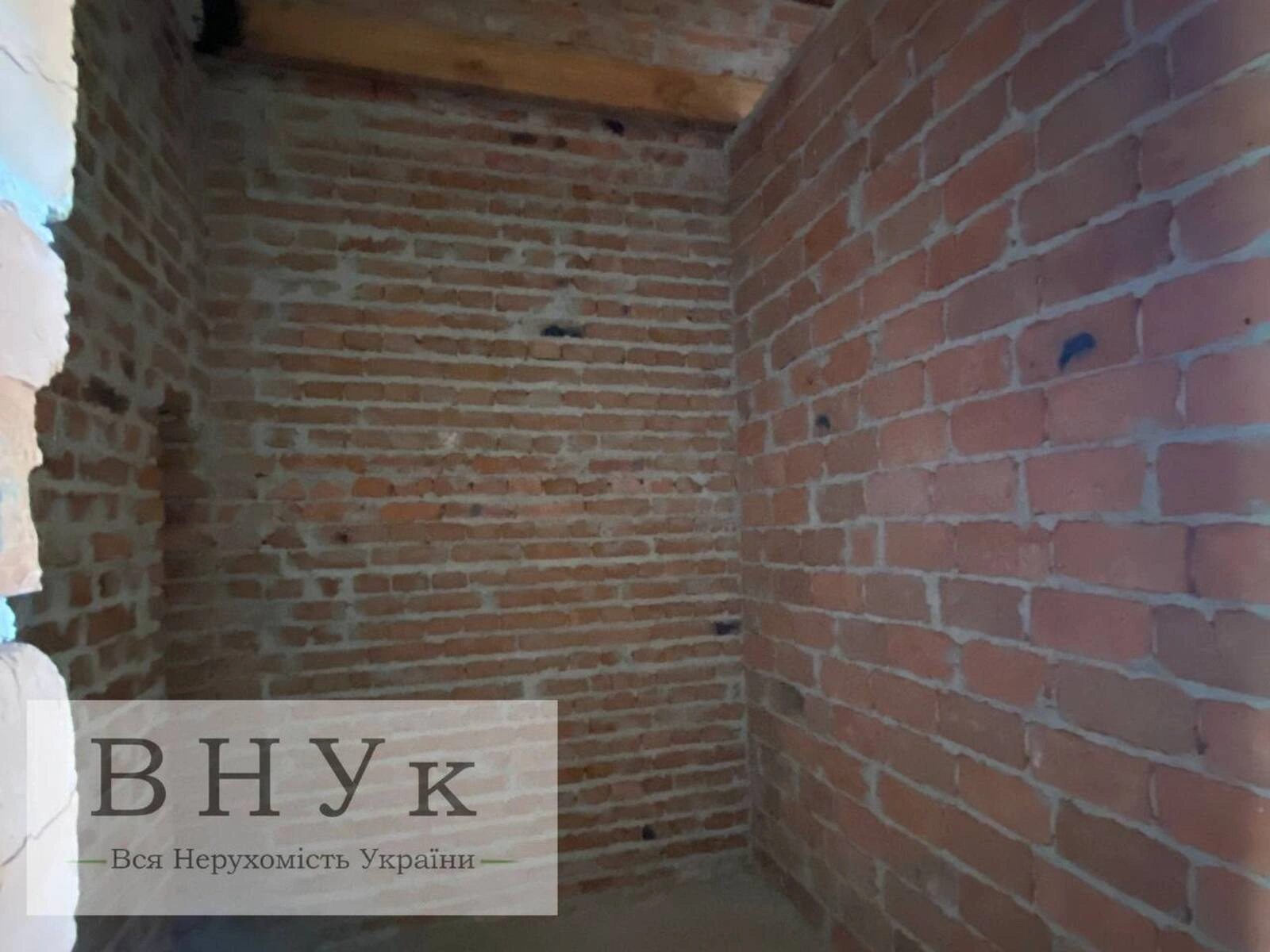 Apartments for sale 3 rooms, 74 m², 4th fl./4 floors. Petrykiv  Sheptytskoho vul., Ternopil. 