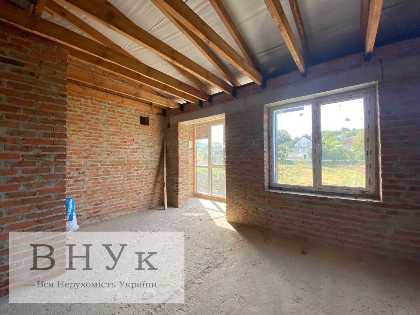 Apartments for sale 3 rooms, 74 m², 4th fl./4 floors. Petrykiv  Sheptytskoho vul., Ternopil. 