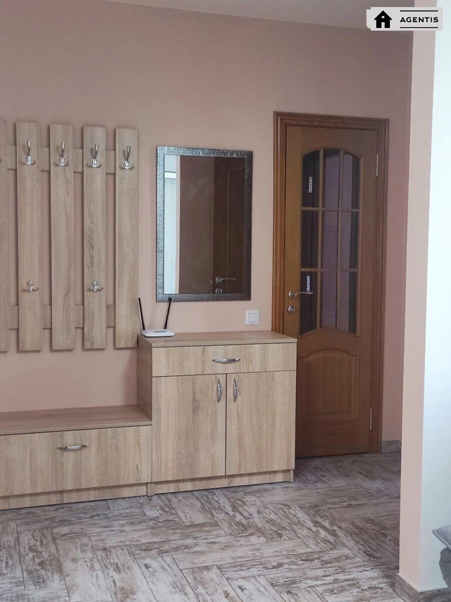 Сдам квартиру 1 комната, 42 m², 19 эт./26 этажей. Івана Виговського вул. (Маршала Гречка), Киев. 