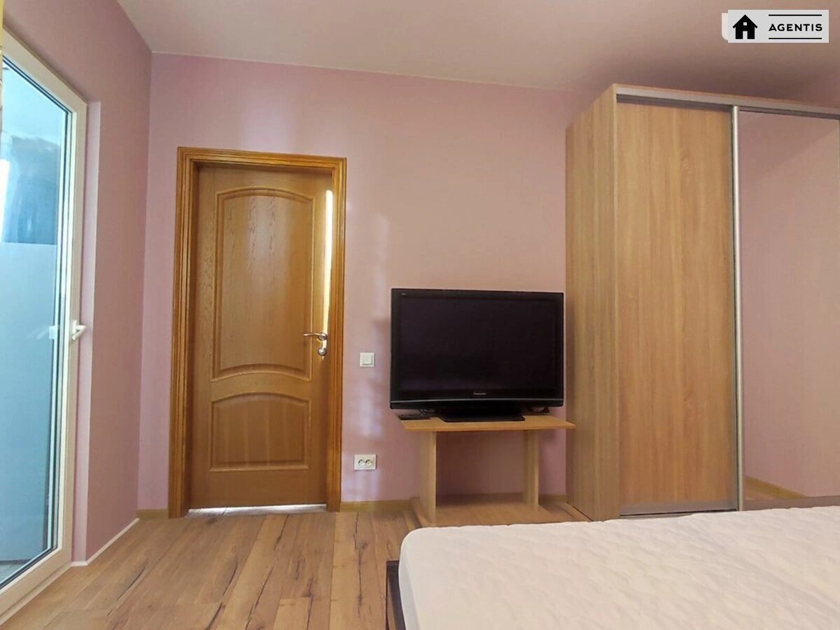 Сдам квартиру 1 комната, 42 m², 19 эт./26 этажей. Івана Виговського вул. (Маршала Гречка), Киев. 