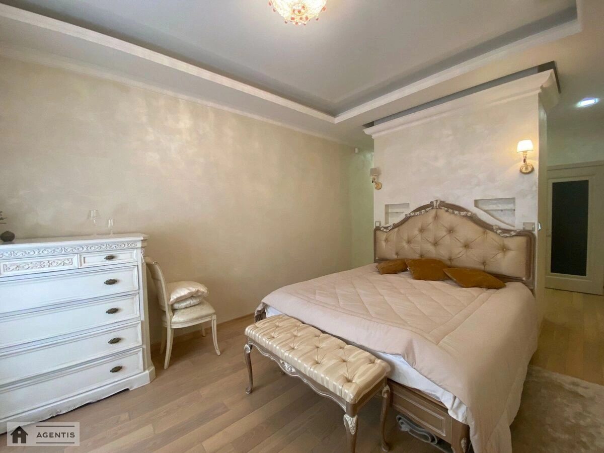 Здам квартиру 4 кімнати, 160 m², 4 пов./17 поверхів. 18, Павлівська 18, Київ. 