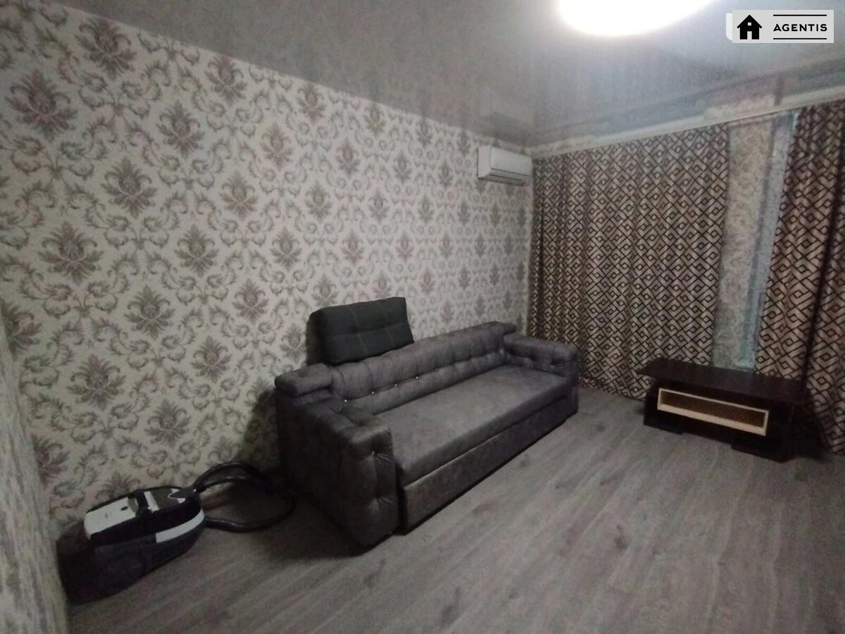 Apartment for rent 2 rooms, 62 m², 9th fl./17 floors. 1, Berdnyka , Kyiv. 