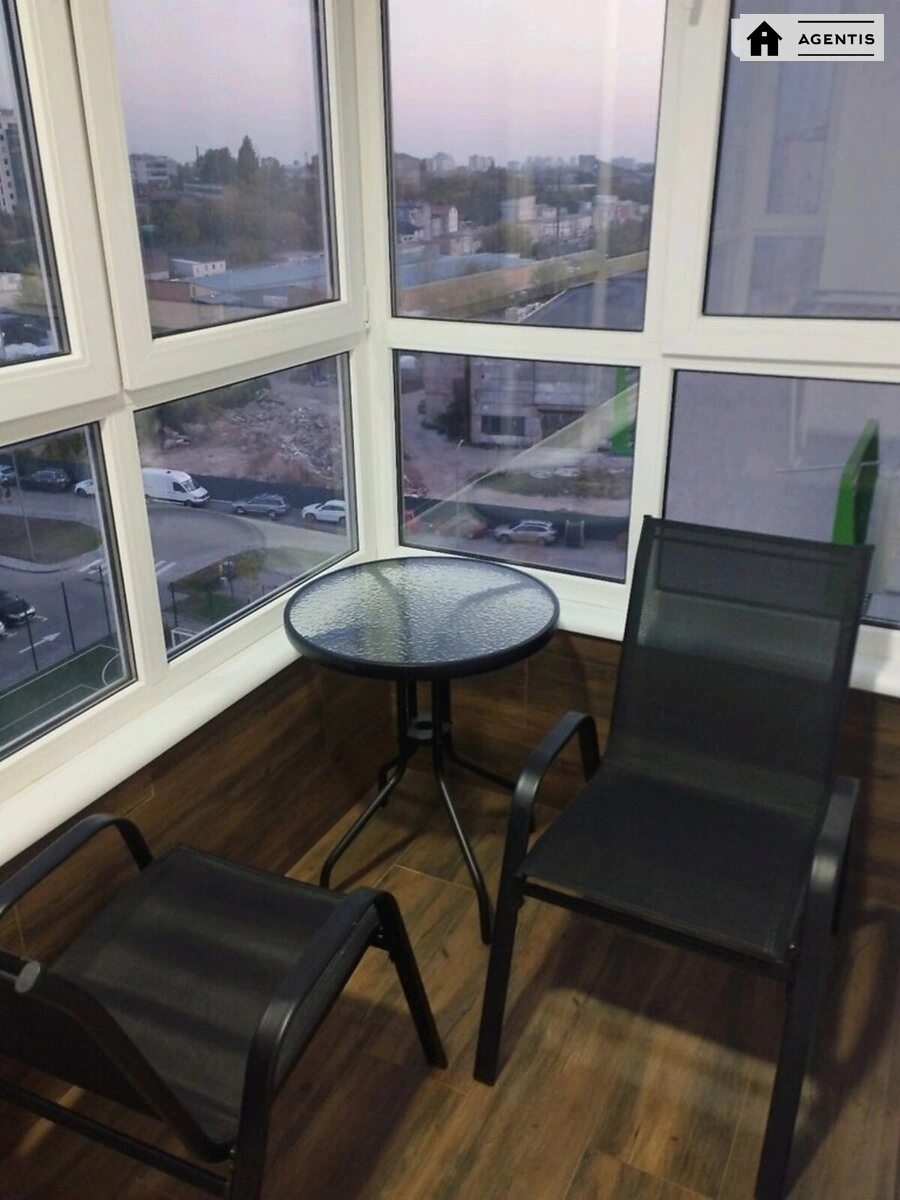 Apartment for rent 2 rooms, 62 m², 9th fl./17 floors. 1, Berdnyka , Kyiv. 