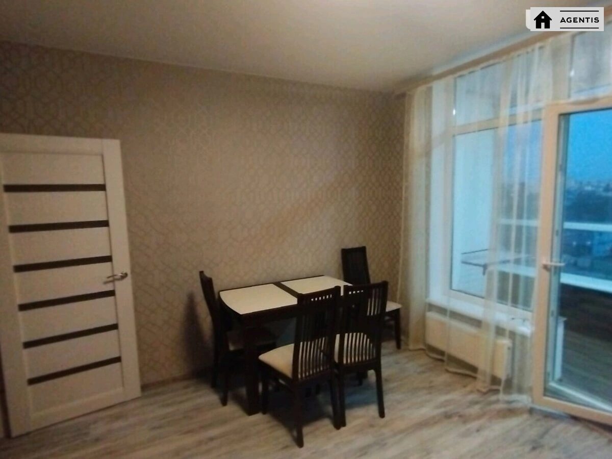 Сдам квартиру 2 комнаты, 62 m², 9 эт./17 этажей. 1, Бердника , Киев. 