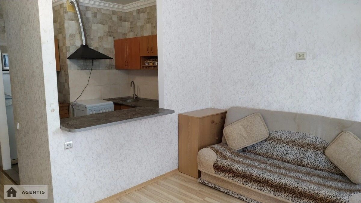 Здам квартиру 1 кімната, 36 m², 5 пов./23 поверхи. 3, Світла 3, Київ. 