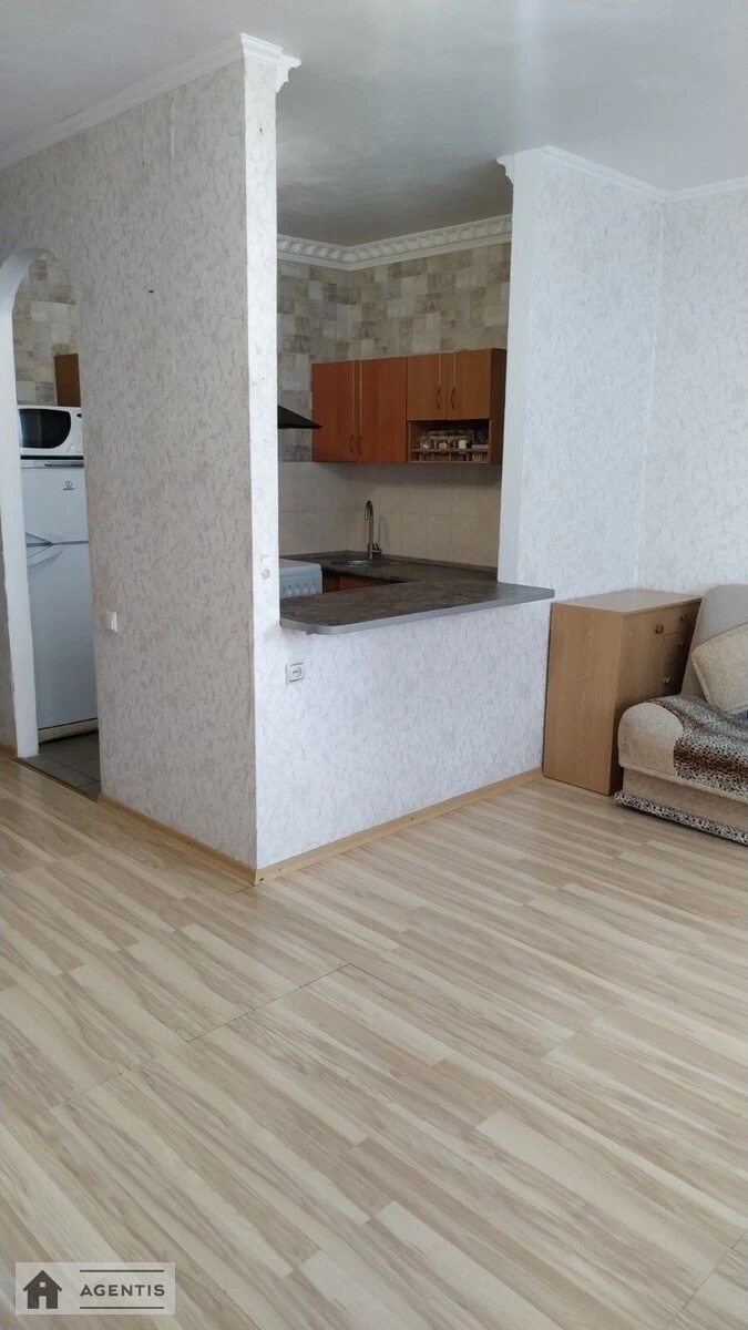 Здам квартиру 1 кімната, 36 m², 5 пов./23 поверхи. 3, Світла 3, Київ. 