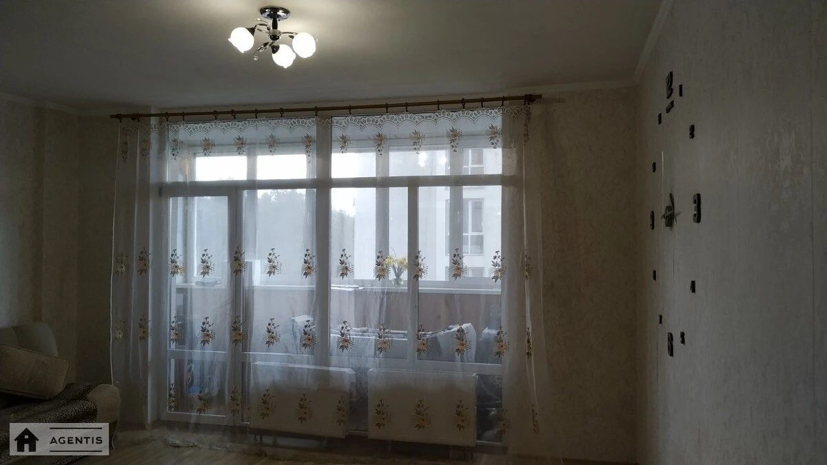 Apartment for rent 1 room, 36 m², 5th fl./23 floors. 3, Svitla 3, Kyiv. 