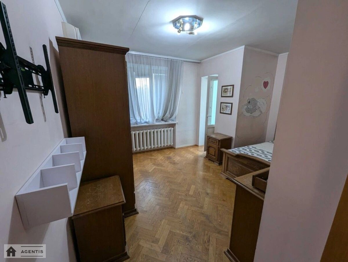 Apartment for rent 3 rooms, 87 m², 8th fl./16 floors. 91, Verhovynna 91, Kyiv. 