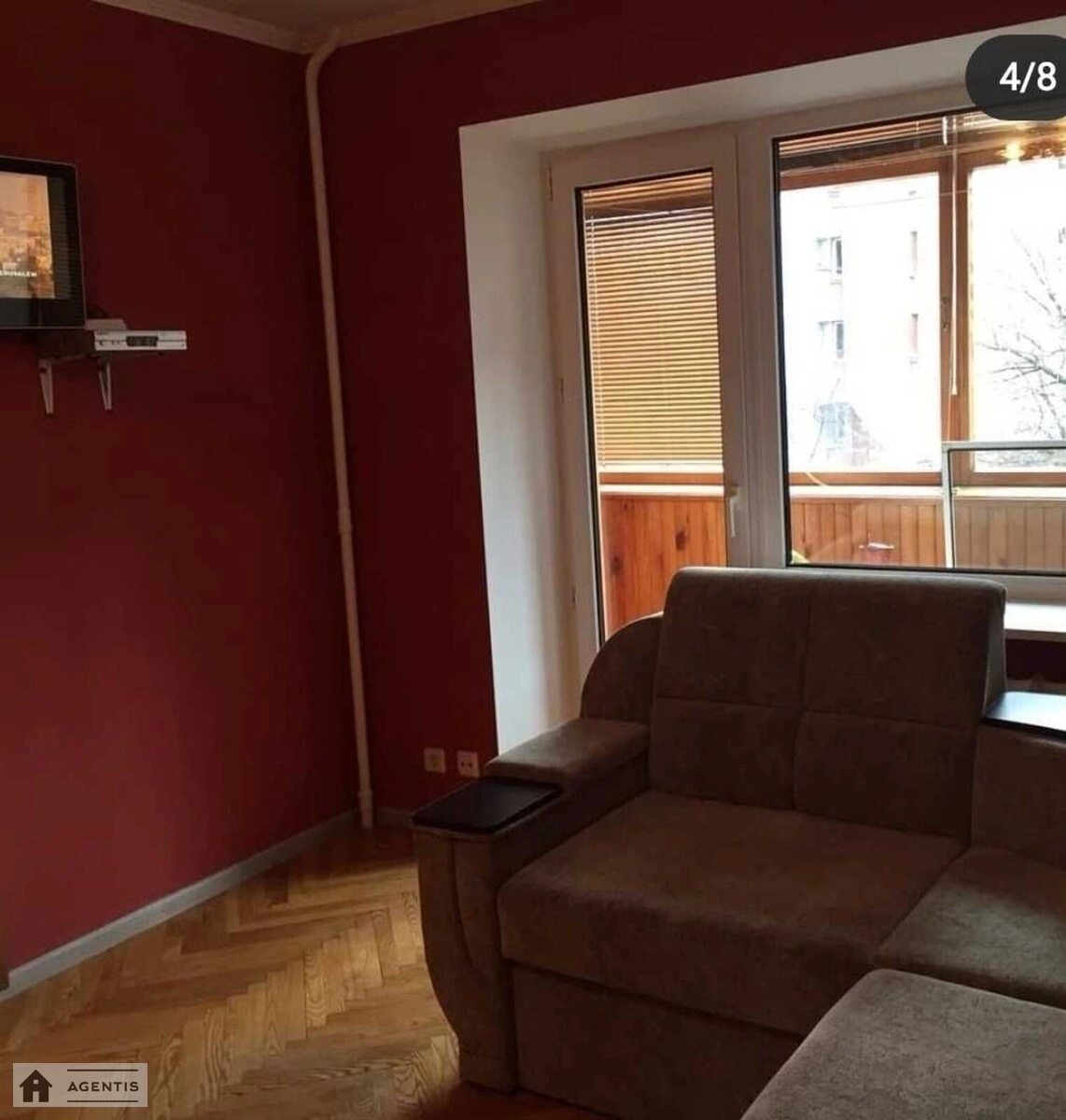 Apartment for rent 1 room, 37 m², 3rd fl./5 floors. 63, Kostyantynivska 63, Kyiv. 