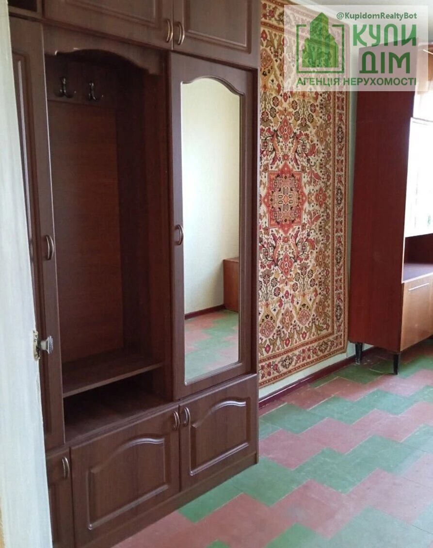 Apartments for sale 3 rooms, 65 m², 5th fl./5 floors. Фортечний (кіровський), Kropyvnytskyy. 