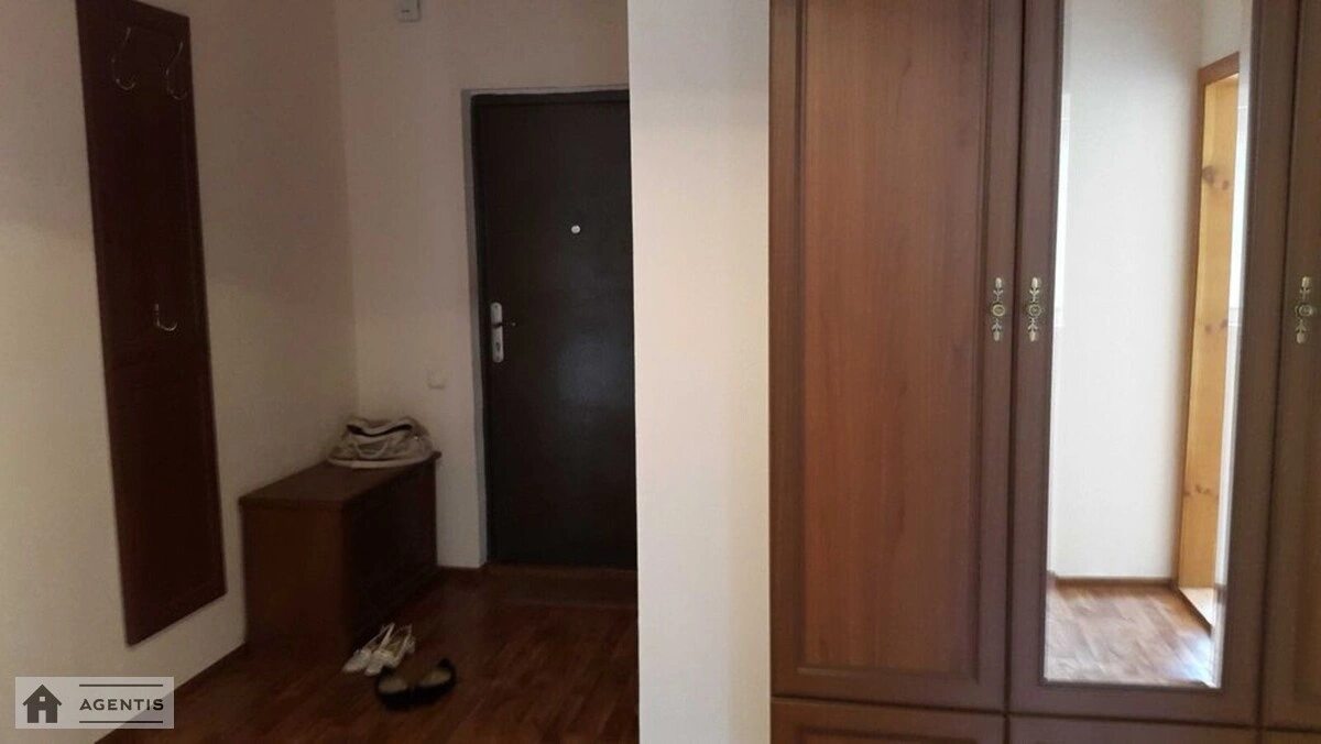 Здам квартиру 2 кімнати, 75 m², 18 пов./25 поверхів. 24, Урлівська 24, Київ. 