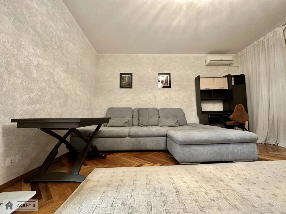 Apartment for rent 3 rooms, 100 m², 14th fl./18 floors. 4, Staronavodnitcka 4, Kyiv. 