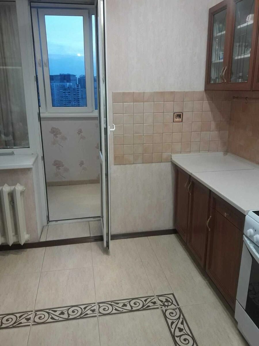 Apartment for rent 1 room, 52 m², 16th fl./16 floors. Darnytskyy rayon, Kyiv. 