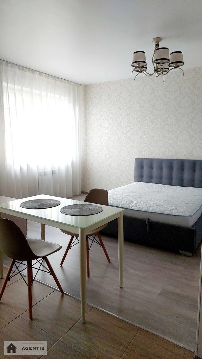 Сдам квартиру 1 комната, 42 m², 14 эт./25 этажей. 3, Юрія Кондратюка вул., Киев. 