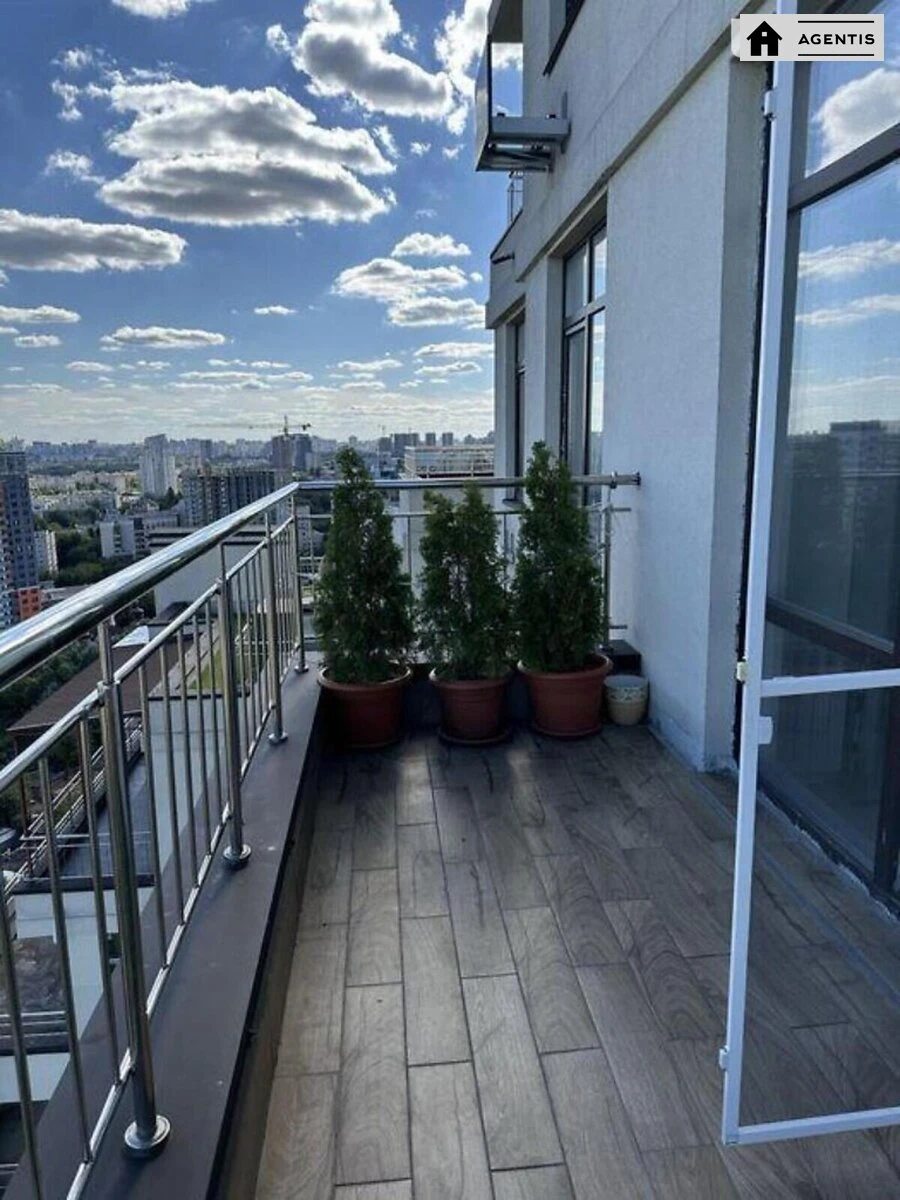 Сдам квартиру 2 комнаты, 65 m², 19 эт./25 этажей. 16, Нагорная 16, Киев. 