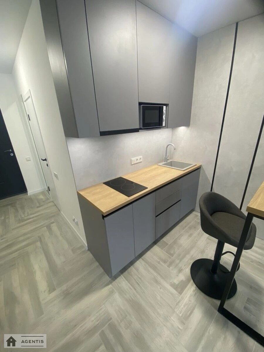 Сдам квартиру 1 комната, 33 m², 21 эт./26 этажей. Петра Радченка вул., Киев. 