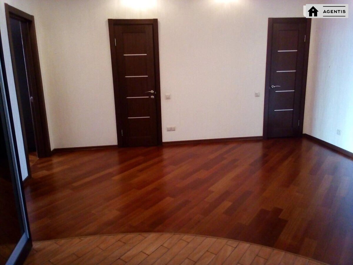 Apartment for rent 3 rooms, 130 m², 12th fl./16 floors. 12, Boryspilska 12, Kyiv. 