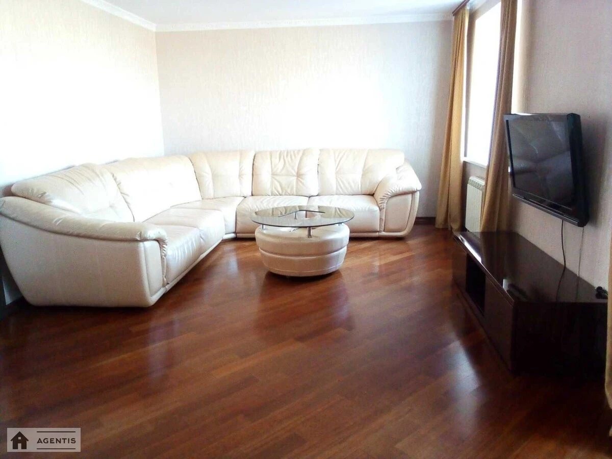 Apartment for rent 3 rooms, 130 m², 12th fl./17 floors. 12, Boryspilska 12, Kyiv. 