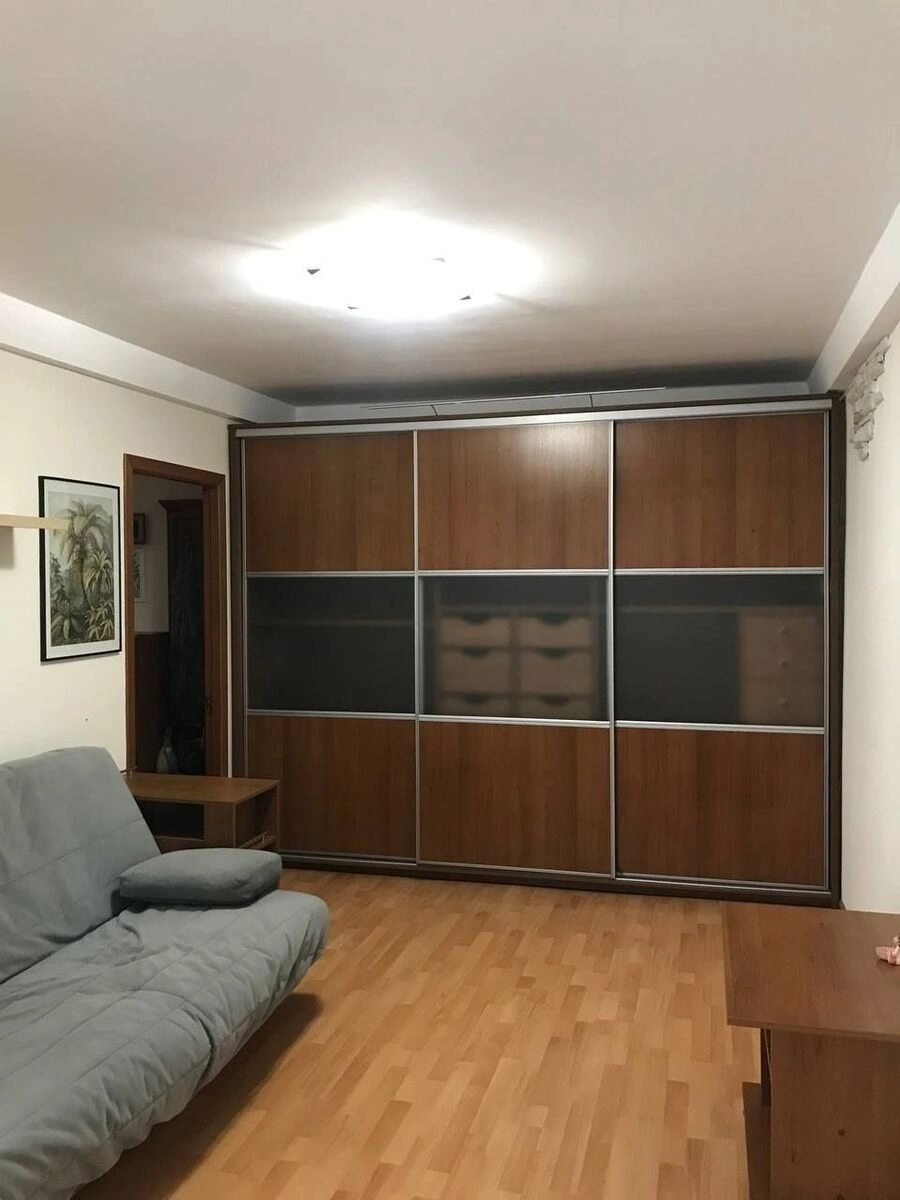 Продаж квартири 2 кімнати, 48 m², 9 пов./9 поверхів. 18, Ольжича 18, Київ. 