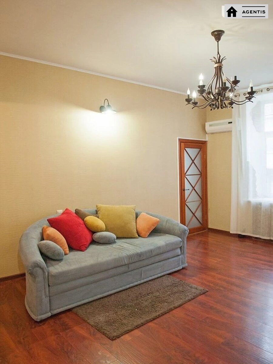 Apartment for rent 2 rooms, 60 m², 3rd fl./4 floors. 16, Ivana Franka vul., Kyiv. 