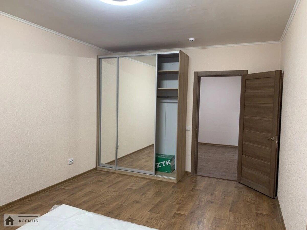 Сдам квартиру 1 комната, 49 m², 19 эт./25 этажей. 54, Ревуцкого 54, Киев. 