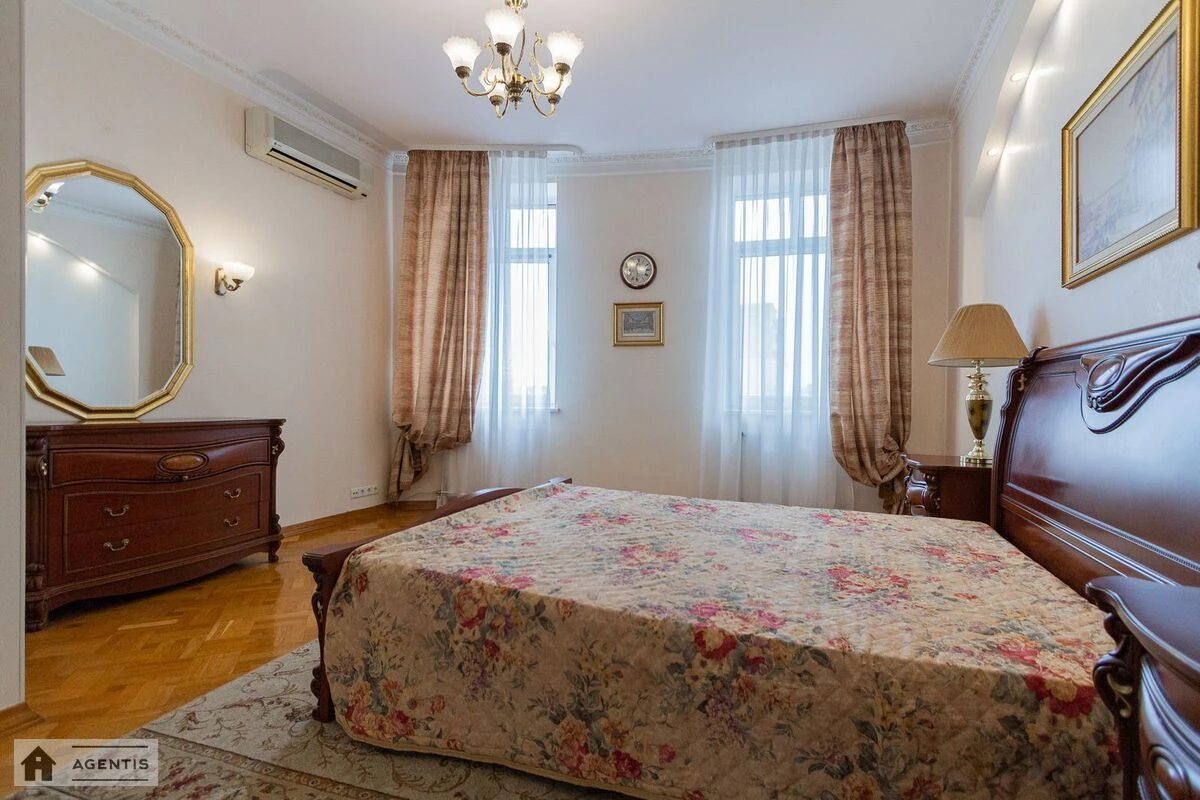 Apartment for rent 4 rooms, 154 m², 10th fl./25 floors. 30, Lesi Ukrayinky 30, Kyiv. 