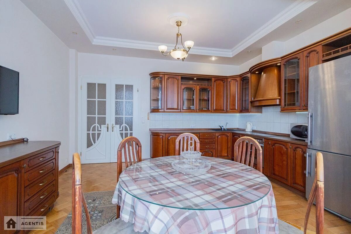 Apartment for rent 4 rooms, 154 m², 10th fl./25 floors. 30, Lesi Ukrayinky 30, Kyiv. 