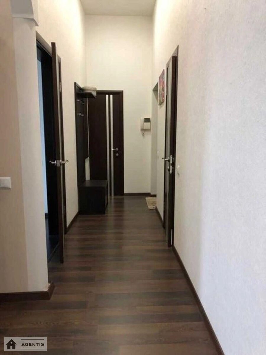 Сдам квартиру 2 комнаты, 52 m², 5 эт./10 этажей. 43, Тираспольская 43, Киев. 