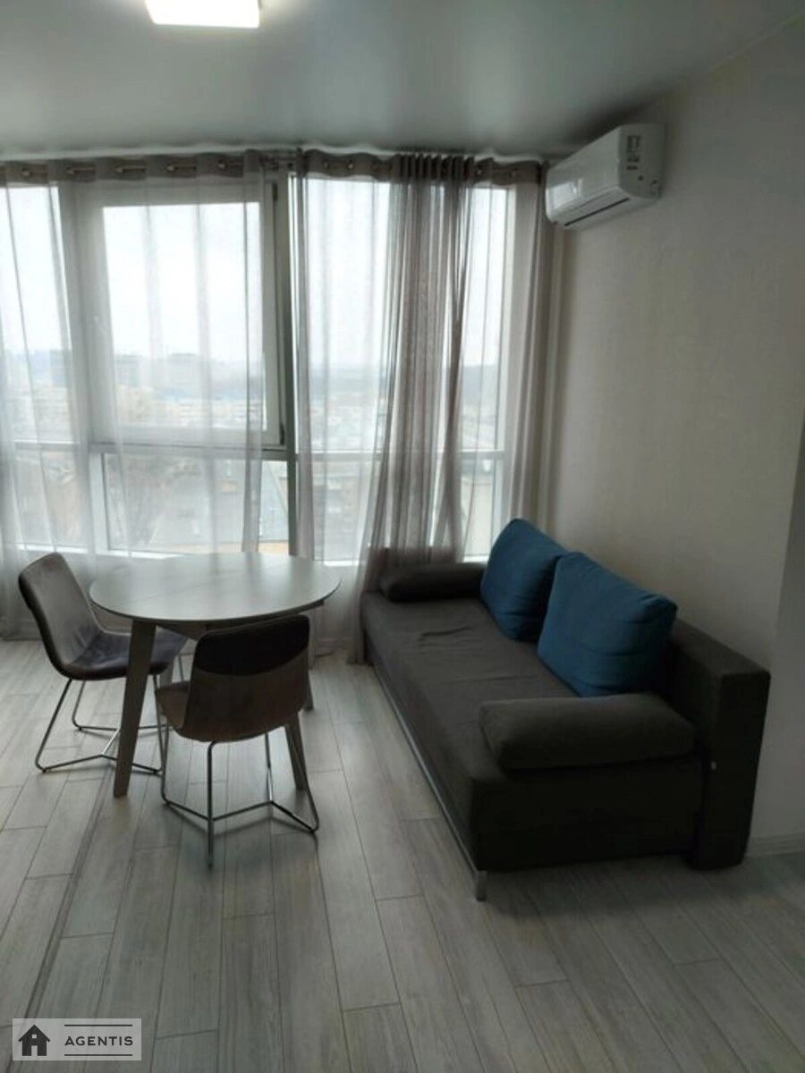 Apartment for rent 1 room, 50 m², 11th fl./16 floors. Holosiyivskyy rayon, Kyiv. 