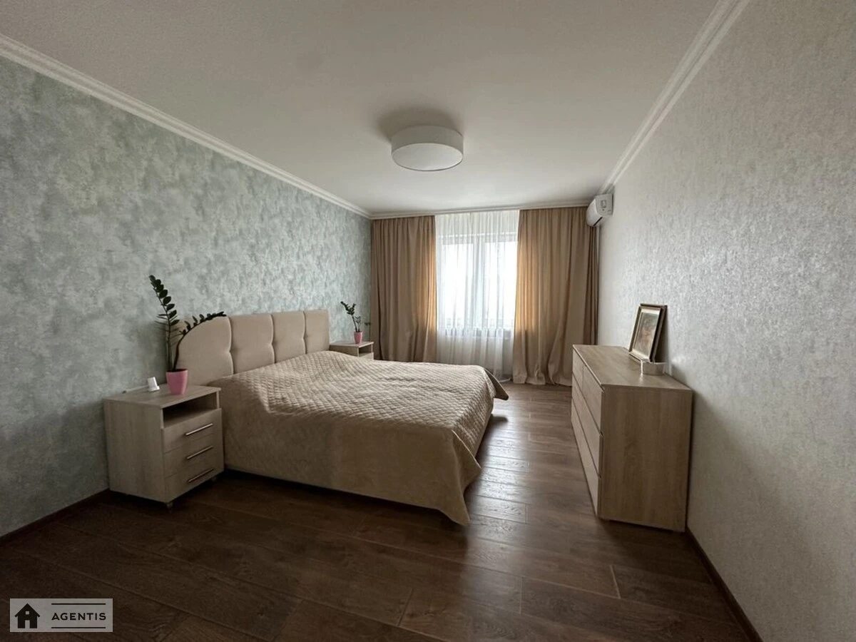 Apartment for rent 3 rooms, 100 m², 22nd fl./25 floors. Yasynuvatskiy, Kyiv. 