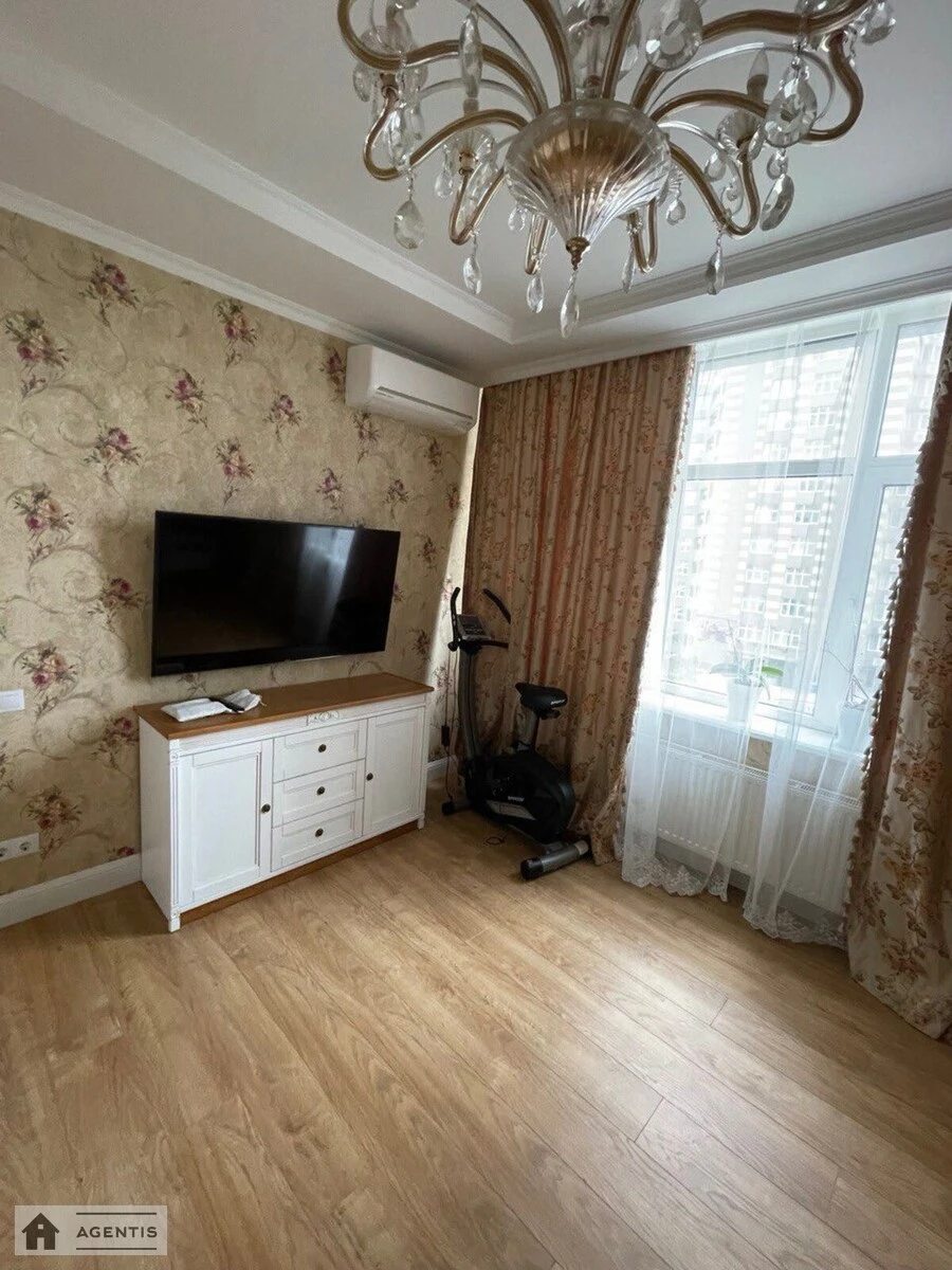 Apartment for rent 3 rooms, 100 m², 4th fl./24 floors. 32, Glybochytcka 32, Kyiv. 