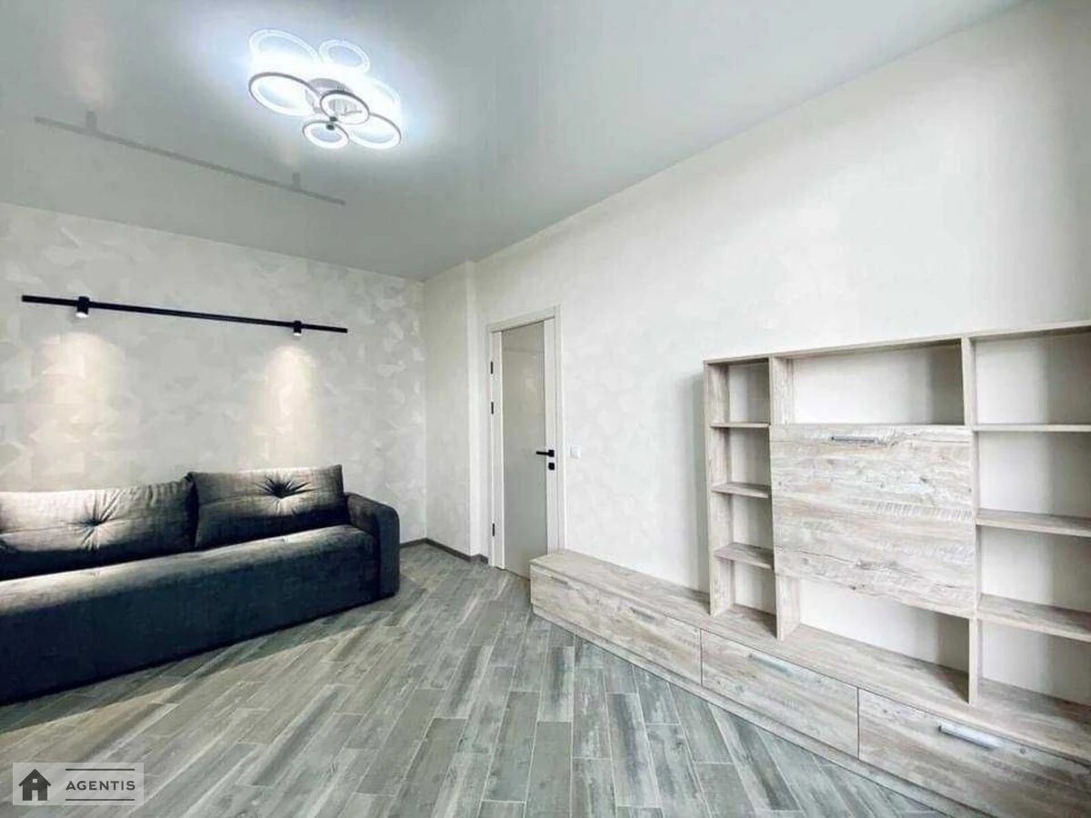 Сдам квартиру 2 комнаты, 55 m², 8 эт./24 этажа. 43, Киквидзе 43, Киев. 