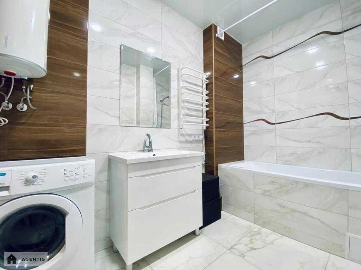 Сдам квартиру 2 комнаты, 55 m², 8 эт./24 этажа. 43, Киквидзе 43, Киев. 