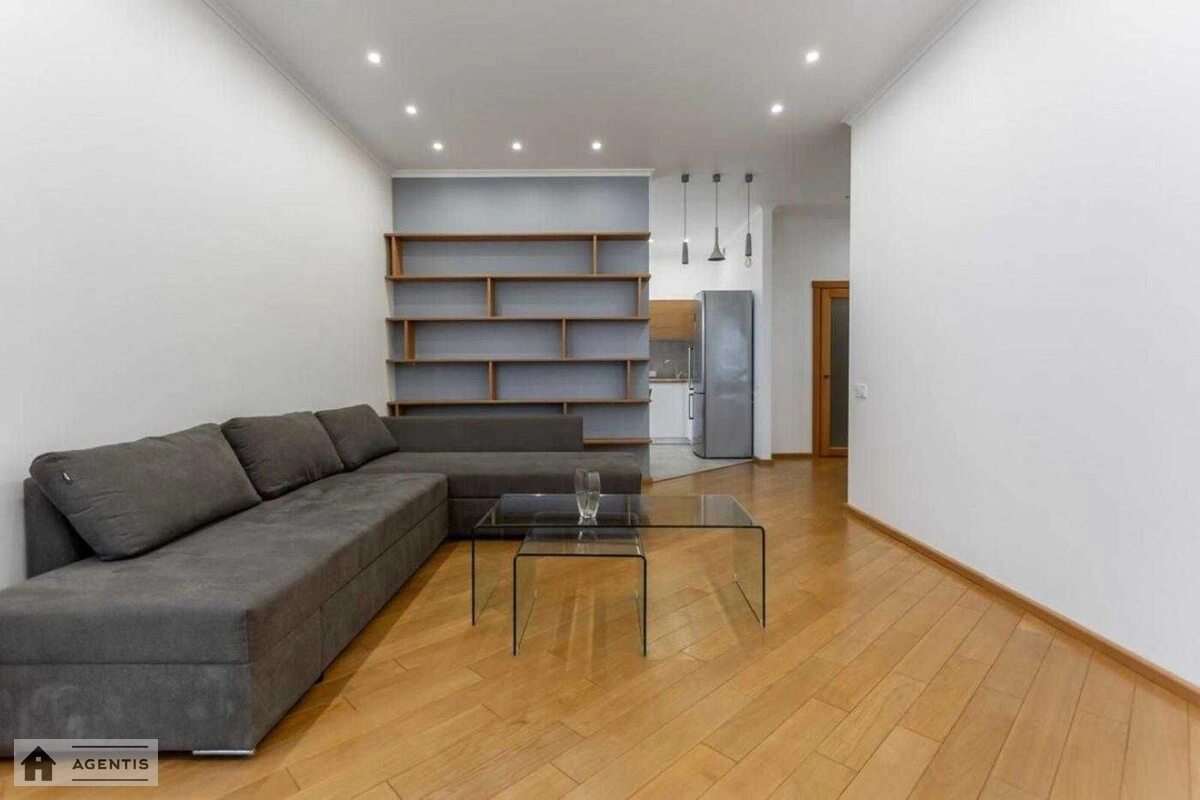 Сдам квартиру 2 комнаты, 75 m², 4 эт./12 этажей. 12, Саперное Поле 12, Киев. 