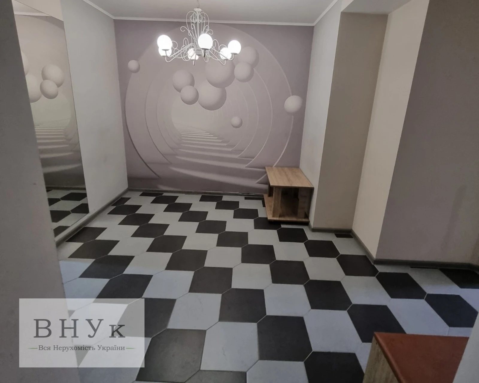 Продаж квартири 2 кімнати, 60 m², 1 пов./7 поверхів. Крушельницької С. вул., Тернопіль. 