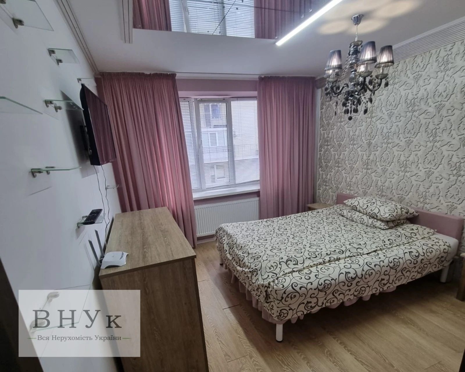 Apartments for sale 2 rooms, 60 m², 1st fl./7 floors. Krushelnytskoyi S. vul., Ternopil. 