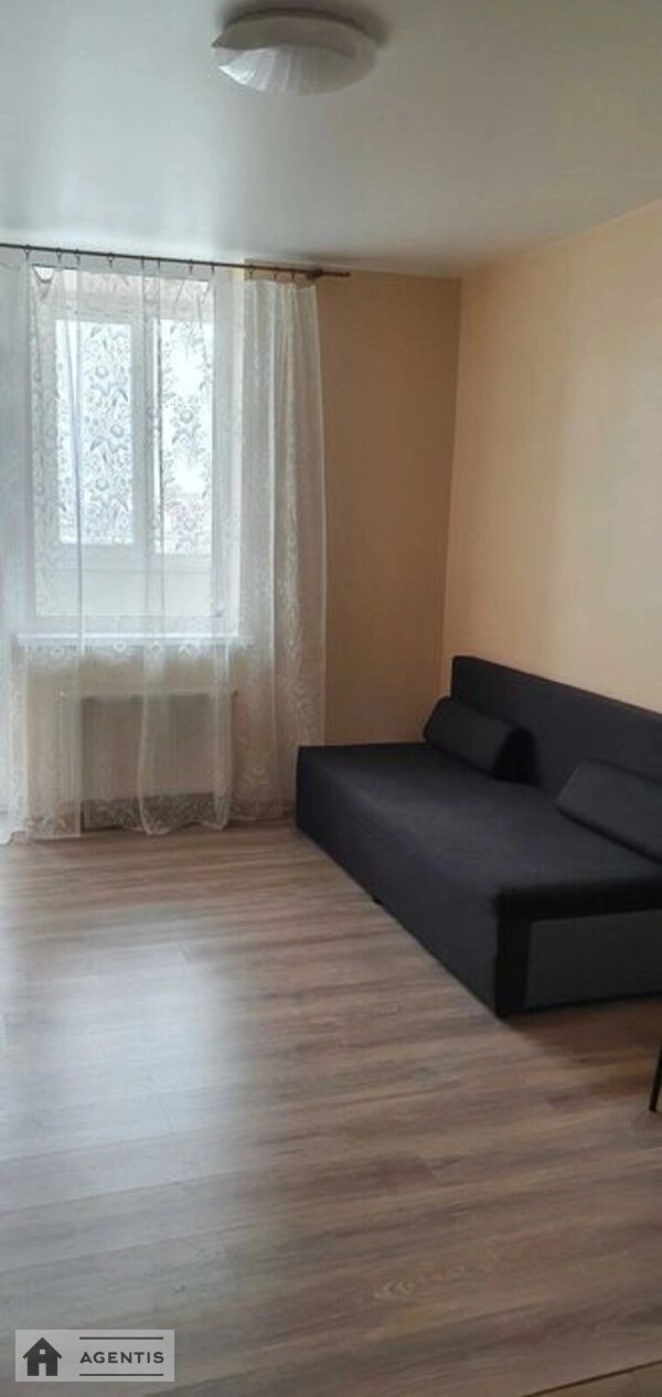 Сдам квартиру 1 комната, 29 m², 23 эт./25 этажей. 73, Полевая 73, Киев. 