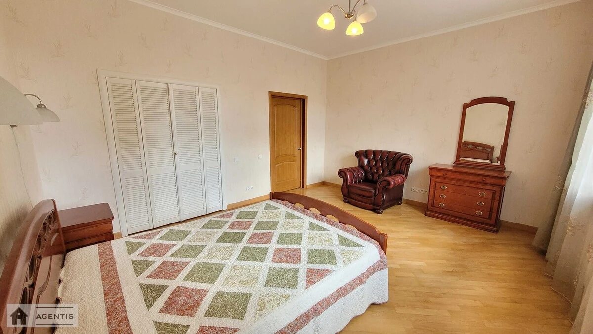 Apartment for rent 3 rooms, 129 m², 4th fl./16 floors. 32, Yevhena Konovaltsya vul. Shchorsa, Kyiv. 